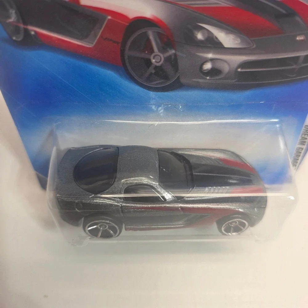 Hot Wheels 2006 Dodge Viper Dream Garage 2009 Grey Red Stripe 147/190 P2467 New